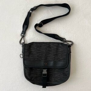 Lululemon Now and Always Crossbody 5L bag in Jacquard Black